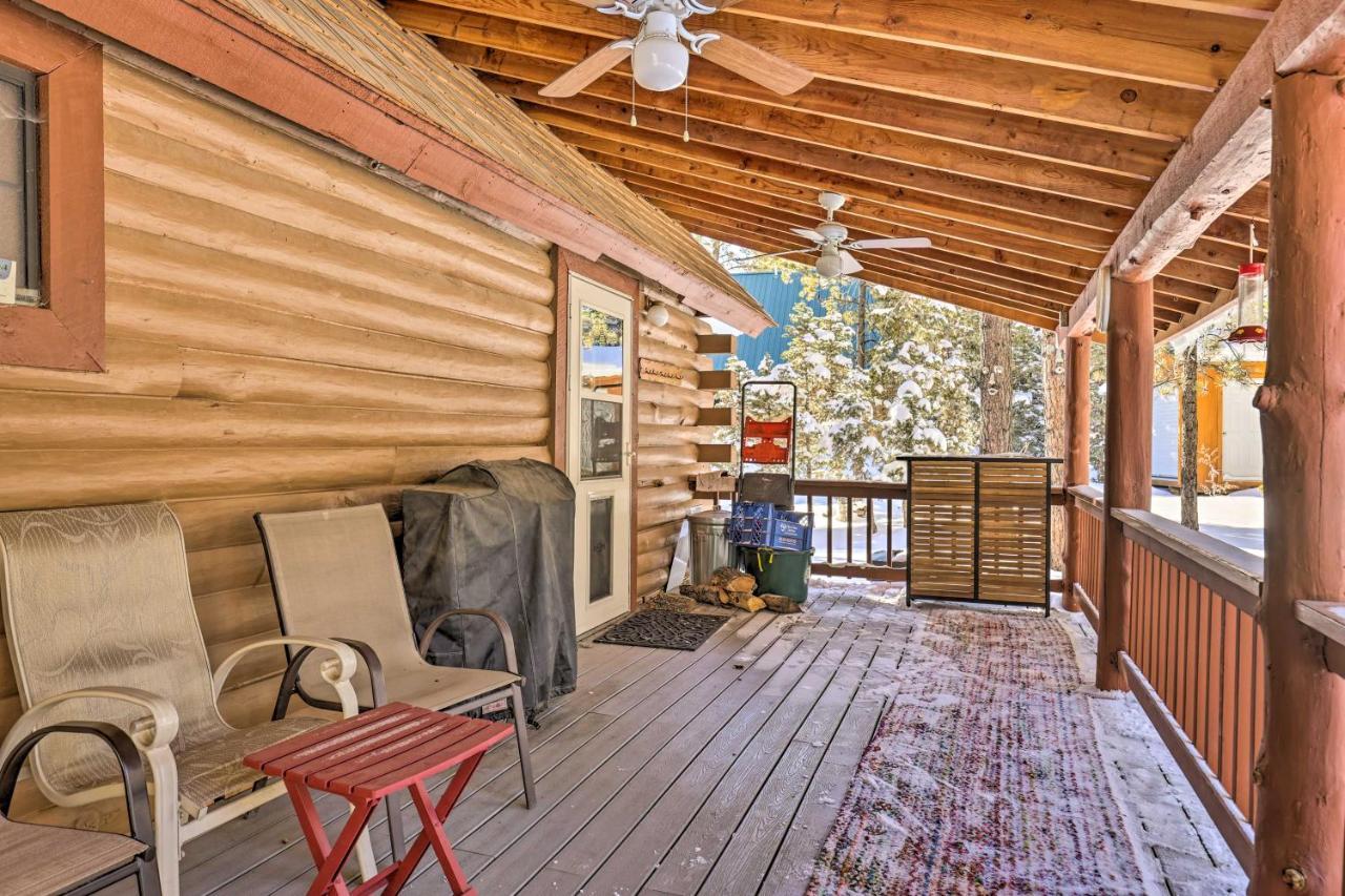 Rustic Duck Creek Village Cabin With Fire Pit! 外观 照片